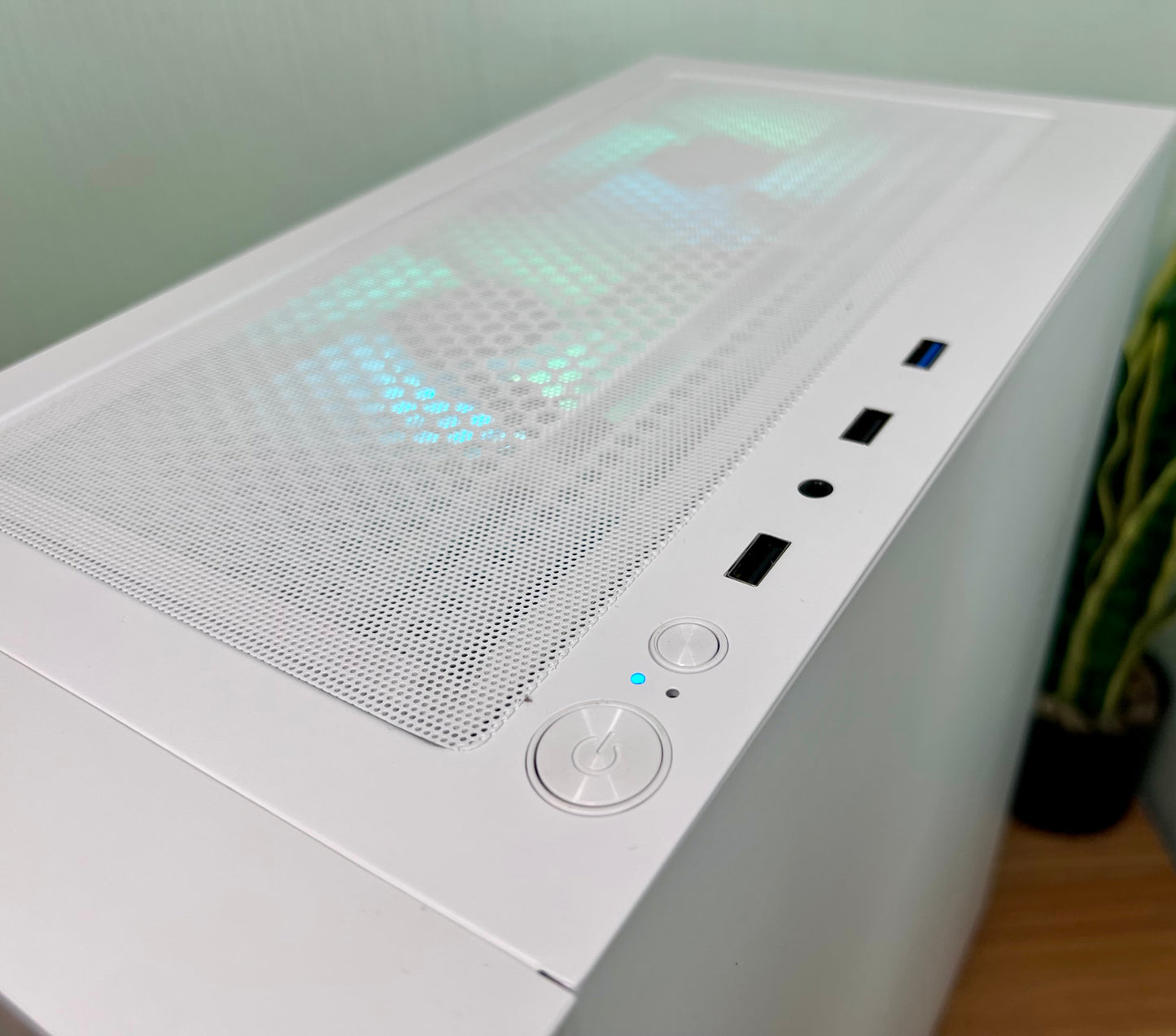 Kolink Gaming Pc Intel Quad Core i5 White MX 1